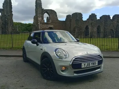 Used Mini Cooper D Hatch 116 HP (85 kW) 2015 Silver Hatchback