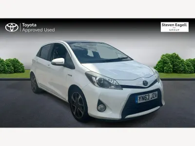 Used Toyota Yaris Trend 100 HP (73 kW) 2014 White Hatchback