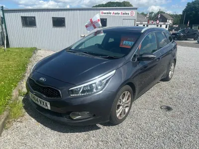 Used Kia Ceed 128 HP (94 kW) 2014 Silver Hatchback