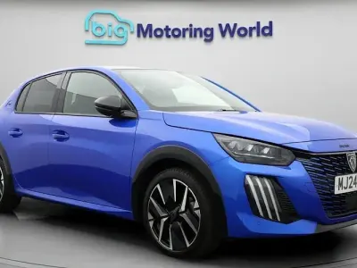 Second-hand Peugeot 208 GT 102 CP (75 kW) 2024 Albastru Hatchback