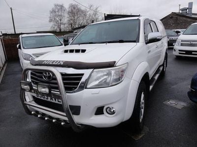 White Used 2013 Toyota HiLux Pickup | £12,499 (A bit pricey)