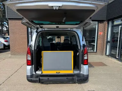 Used Citroën Berlingo XTR 90 HP (66 kW) 2015 Silver MPV