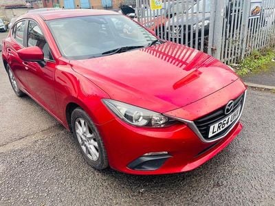 Used Mazda 3 150 HP (110 kW) 2014 Red Hatchback