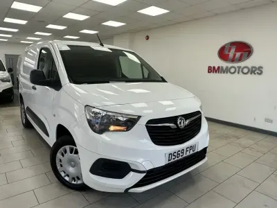 Used Vauxhall Combo Sportive 2019 White MPV