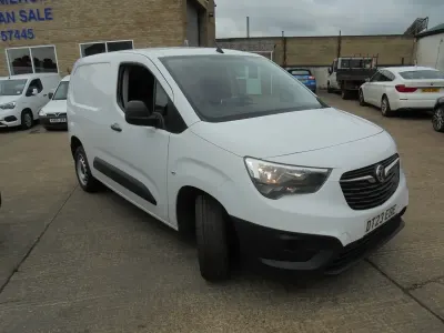 Used Vauxhall Combo 100 HP (73 kW) 2023 White MPV