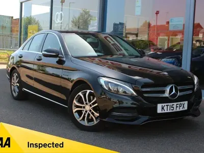 Używany Mercedes C220 170 KM (125 kW) 2015 Czarny Sedan/Limuzyna