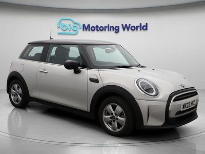 Silver Used 2022 Mini Cooper Classic Hatchback | £16,800 (Good price)