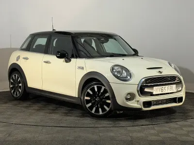 Used Mini Cooper S Hatch 170 HP (125 kW) 2015 White Hatchback