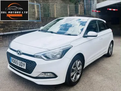 Used Hyundai i20 SE 84 HP (61 kW) 2016 White Hatchback
