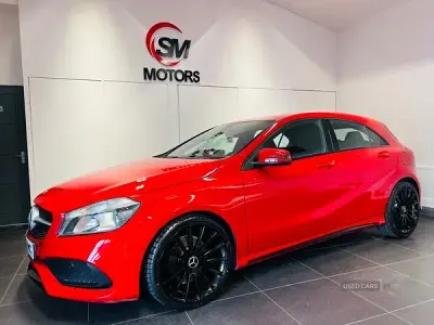 Used Mercedes A180 Executive 109 HP (80 kW) 2017 Red Hatchback