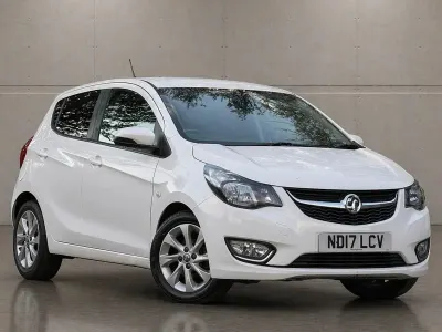 Second-hand Vauxhall Viva 75 CP (55 kW) 2017 Alb Hatchback