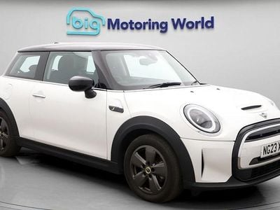 Used 2023 Mini Cooper Level 1 Hatchback | £12,800 (Fair price)