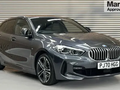 Begagnad BMW 118 M Sport 140 HK (102 kW) 2020 Grå Halvkombi