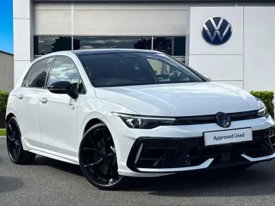 Nowe VW Golf VIII R 333 KM (244 kW) 2026 Biały Hatchback