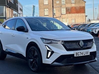 Twotone matte satin pearl white with diamond black roof Used 2024 Renault Rafale Iconic Esprit Alpine SUV | £30,675 (Fair price)