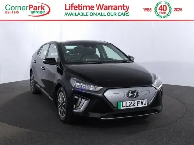 Begagnad Hyundai Ioniq Premium 100 kW (136 HK) 2022 Svart Halvkombi