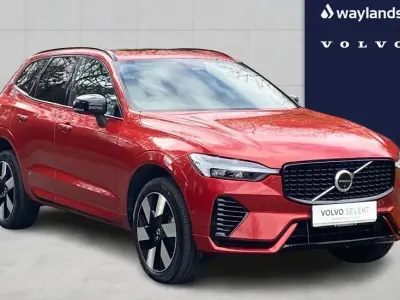 Usado Volvo XC60 Ultra 449 HP (330 kW) 2025 Vermelho SUV