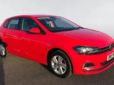 Used VW Polo SE 65 HP (47 kW) 2019 Red Hatchback