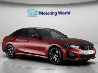 Begagnad BMW 330e M Sport 292 HK (214 kW) 2022 Orange Sedan