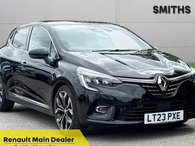 Used Renault Clio Techno 90 HP (66 kW) 2023 Diamond black  Hatchback
