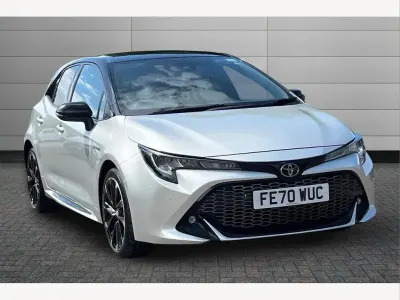 Używany Toyota Corolla Sport 122 KM (89 kW) 2020 Srebrny Hatchback