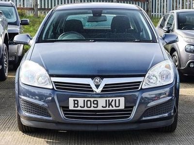 Used Vauxhall Astra Active 110 HP (80 kW) 2009 Blue Hatchback
