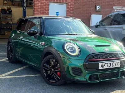 Used Mini John Cooper Works Comfort 231 HP (169 kW) 2020 Green Hatchback