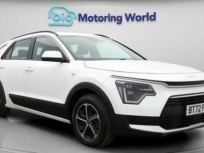 Begagnad Kia Niro 141 HK (103 kW) 2023 Vit SUV