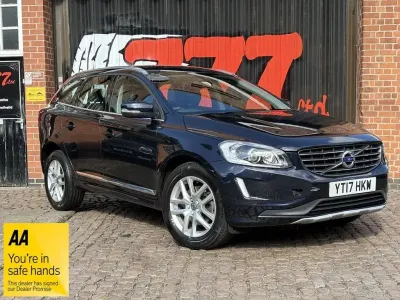 Second-hand Volvo XC60 SE Lux 2017 Albastru SUV
