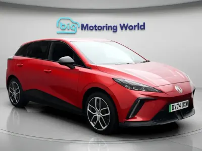 Usado MG MG4 EV Trophy 319 kW (435 CV) 2024 Rojo Utilitario