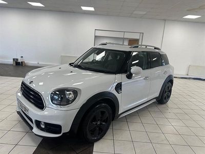 Used Mini Cooper D 2018 White Hatchback