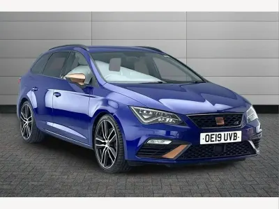 Used Seat Leon 4Drive 300 HP (220 kW) 2019 Blue Estate