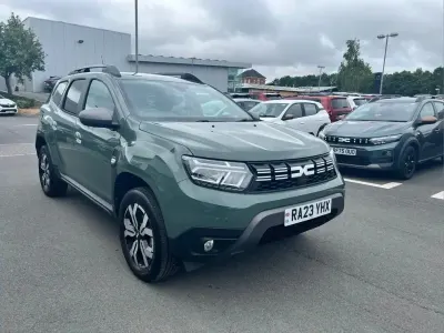 Used Dacia Duster Journey 88 HP (64 kW) 2023 Green SUV