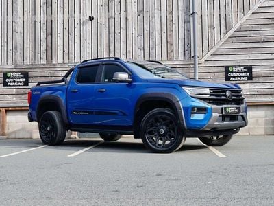 Begagnad VW Amarok PanAmericana 2025 Blå Pickup