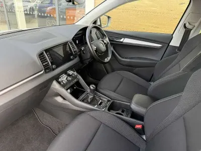 Used Skoda Karoq SE Drive 107 HP (78 kW) 2022 White SUV