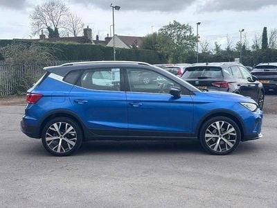 Begagnad Seat Arona Xperience Lux 108 HK (79 kW) 2023 Blå SUV