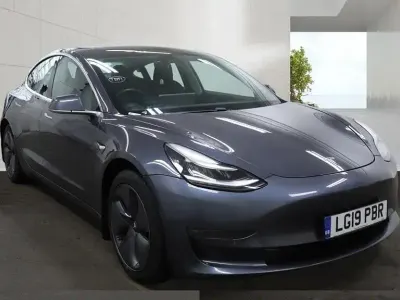 Usado Tesla Model 3 Long Range AWD 366 kW (498 HP) 2019 Cinzento Sedan