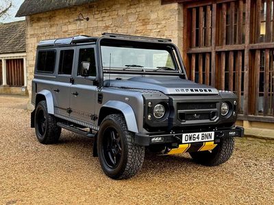 Used Land Rover Defender 500 HP (367 kW) 2015 Black Estate