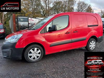 Used Peugeot Partner 2017 Red MPV
