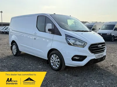 Begagnad Ford Transit Custom Limited 130 HK (95 kW) 2019 Vit Van