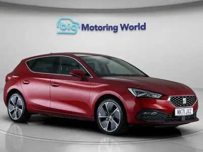 Used Seat Leon XCELLENCE Lux 204 HP (150 kW) 2021 Red Hatchback