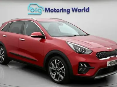 Used Kia Niro 141 HP (103 kW) 2021 Red SUV