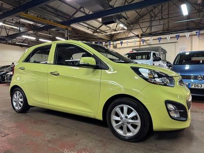 Used Kia Picanto 84 HP (61 kW) 2013 Green Hatchback