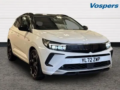 Second-hand Vauxhall Grandland X Ultimate 128 CP (94 kW) 2023 Alb SUV