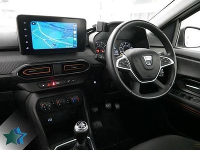 Used Dacia Sandero Comfort 90 HP (66 kW) 2022 White Hatchback