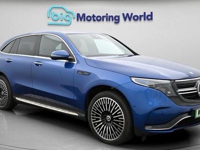Usado Mercedes EQC400 AMG line 300 kW (408 HP) 2022 Azul SUV