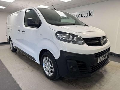Used Vauxhall Vivaro 120 HP (88 kW) 2020 White MPV