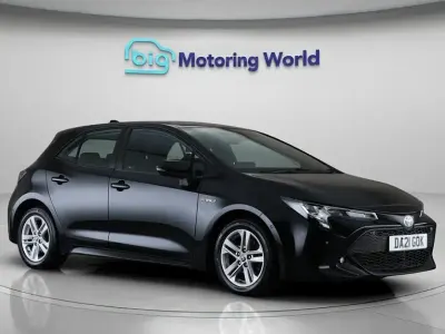 Used Toyota Corolla 122 HP (89 kW) 2021 Black Hatchback