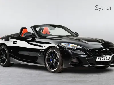 Begagnad BMW Z4 M Sport 335 HK (246 kW) 2024 Svart Cab