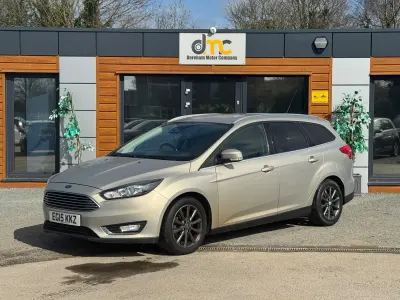 Używany Ford Focus Titanium 120 KM (88 kW) 2015 Srebrny Kombi